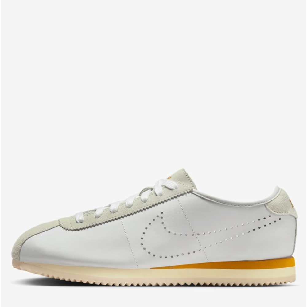 Nike Size 7 Cortez SE Favorite Daughter White Leather Sneakers‎ Shoes Women